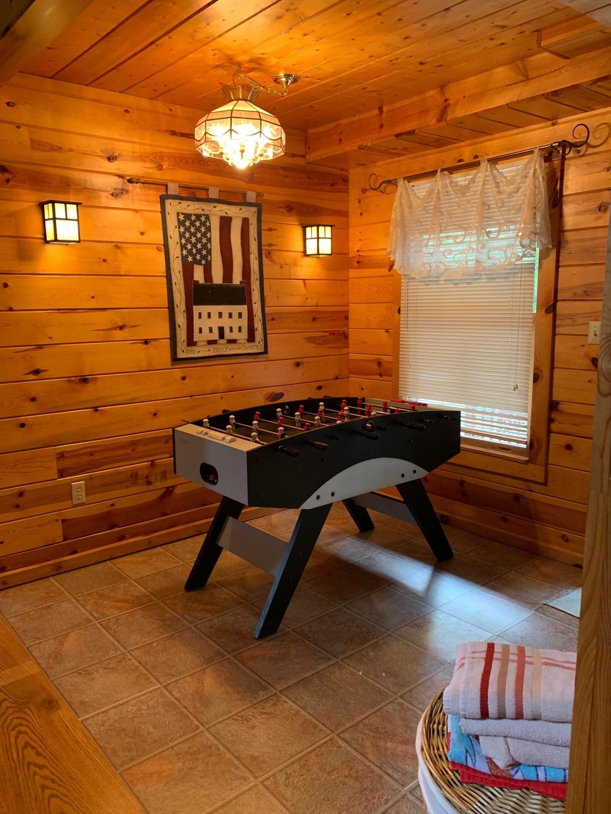 i058818_preview Kentucky Cabin Rentals