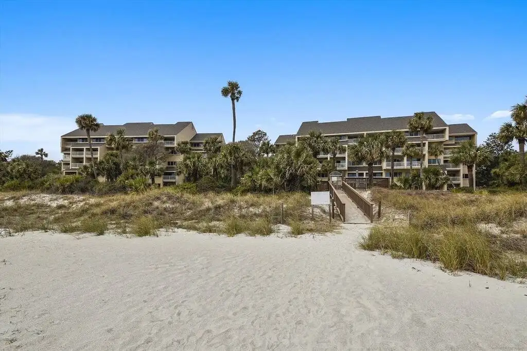 Florida Vacation Rentals A beach photo of a Florida Vacation Rental